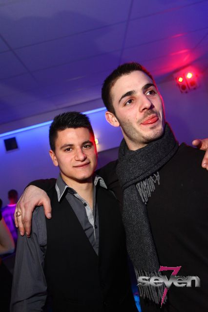 Cliquer pour voir l'image en taille réelle