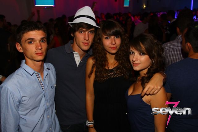 Cliquer pour voir l'image en taille réelle