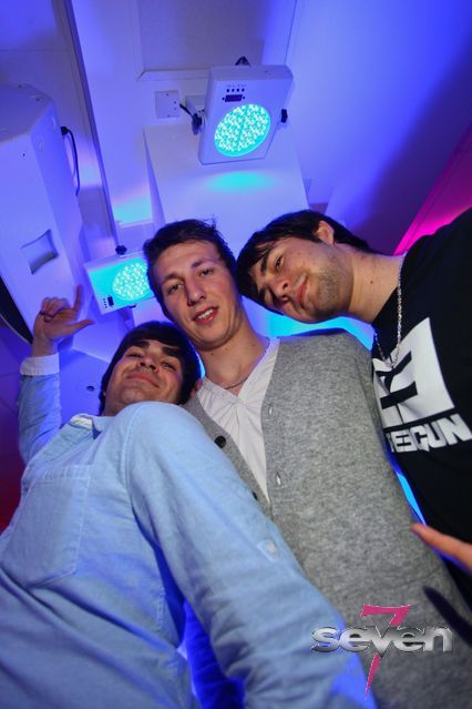 Cliquer pour voir l'image en taille réelle