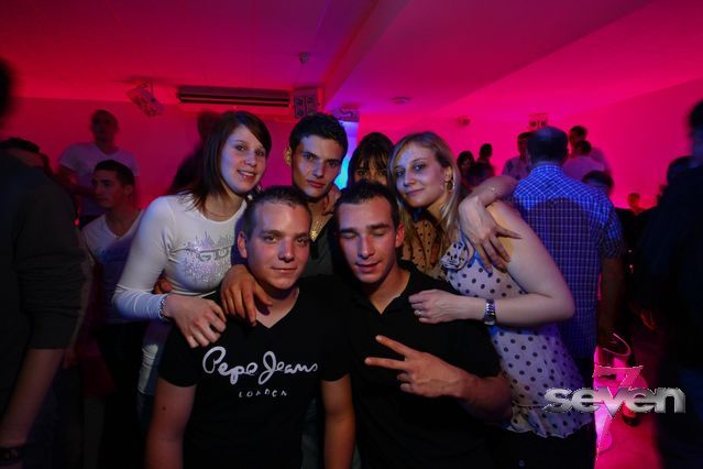 Cliquer pour voir l'image en taille réelle