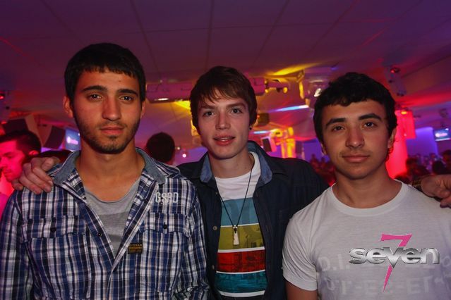 Cliquer pour voir l'image en taille réelle