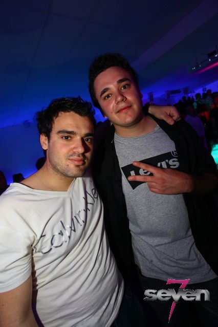 Cliquer pour voir l'image en taille réelle