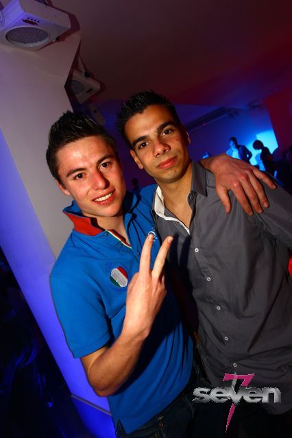 Cliquer pour voir l'image en taille réelle