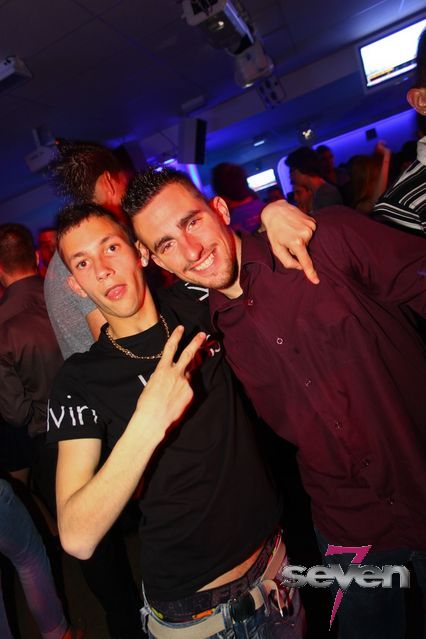 Cliquer pour voir l'image en taille réelle