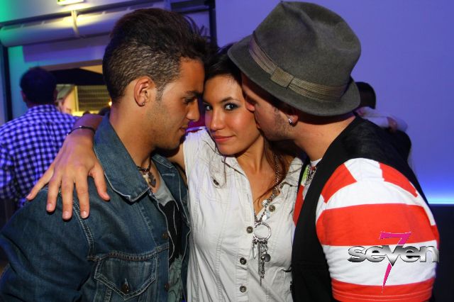 Cliquer pour voir l'image en taille réelle