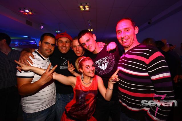 Cliquer pour voir l'image en taille réelle