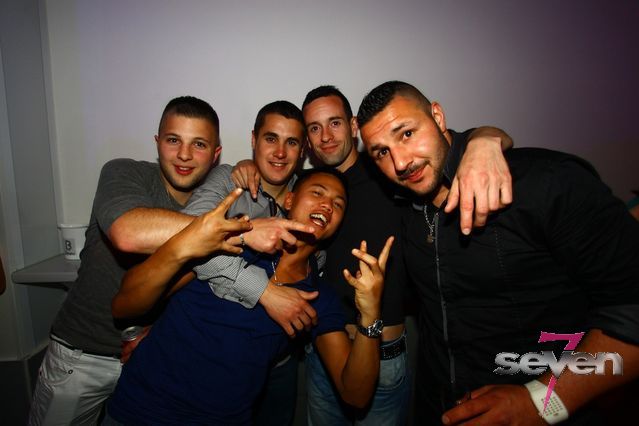 Cliquer pour voir l'image en taille réelle