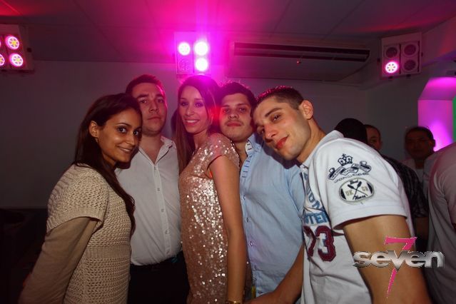 Cliquer pour voir l'image en taille réelle