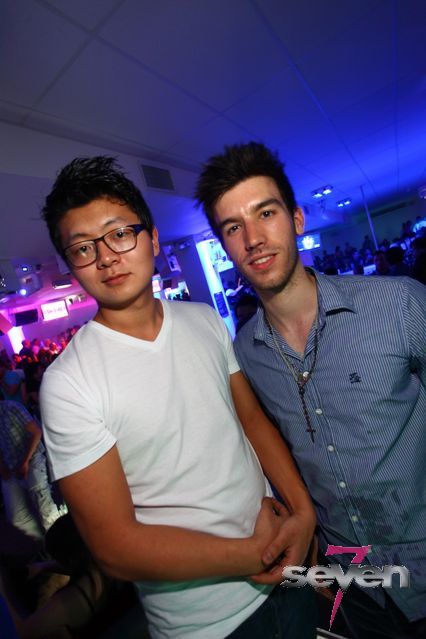 Cliquer pour voir l'image en taille réelle