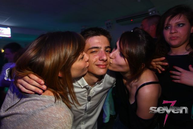 Cliquer pour voir l'image en taille réelle