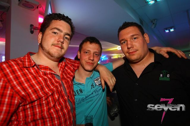 Cliquer pour voir l'image en taille réelle