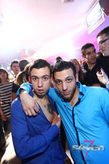 Cliquer pour voir l'image en taille réelle