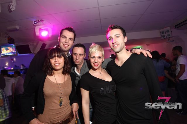 Cliquer pour voir l'image en taille réelle