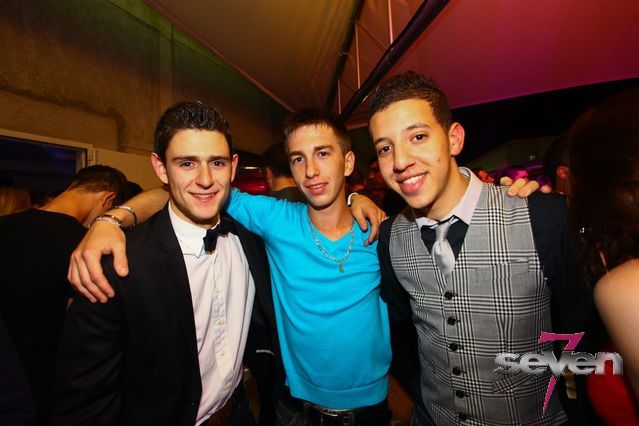 Cliquer pour voir l'image en taille réelle