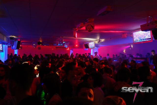 Cliquer pour voir l'image en taille réelle