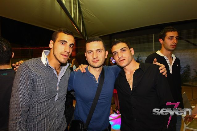 Cliquer pour voir l'image en taille réelle