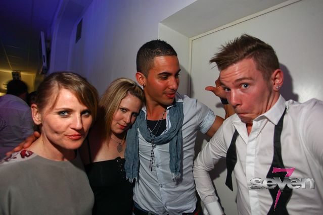 Cliquer pour voir l'image en taille réelle