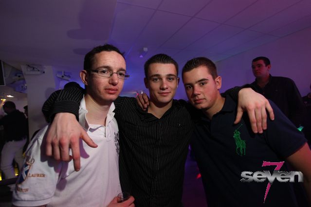 Cliquer pour voir l'image en taille réelle