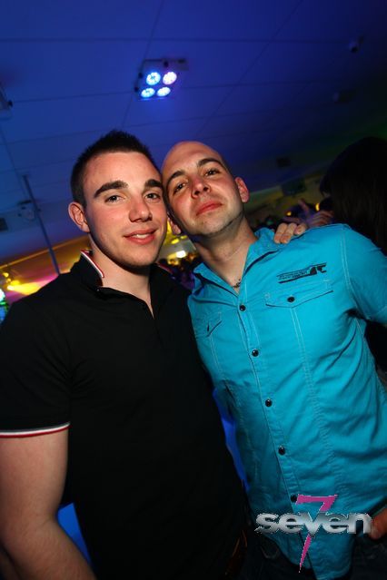 Cliquer pour voir l'image en taille réelle