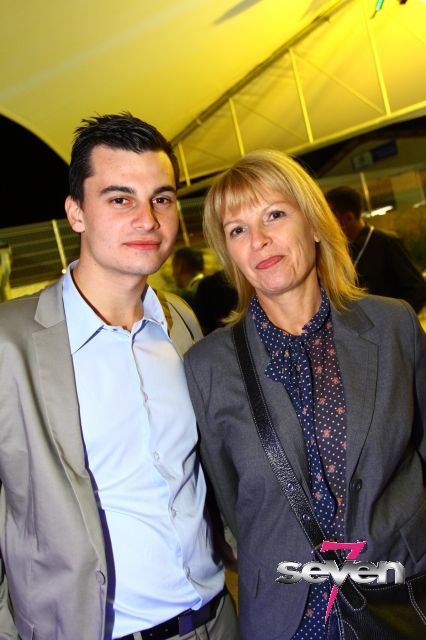 Cliquer pour voir l'image en taille réelle