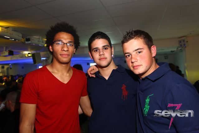 Cliquer pour voir l'image en taille réelle