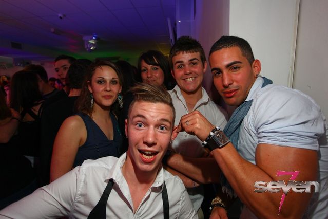 Cliquer pour voir l'image en taille réelle