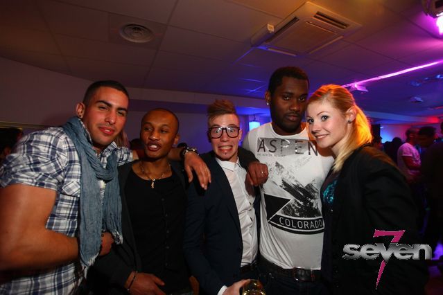 Cliquer pour voir l'image en taille réelle