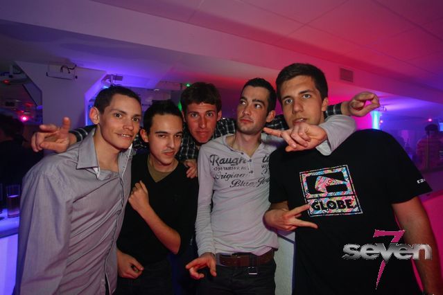 Cliquer pour voir l'image en taille réelle