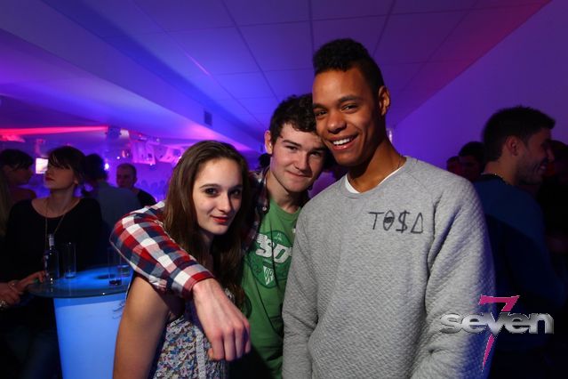 Cliquer pour voir l'image en taille réelle