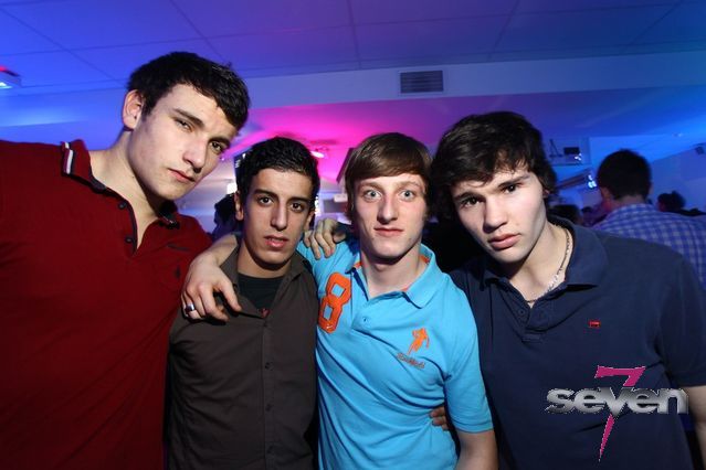 Cliquer pour voir l'image en taille réelle