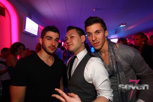 Cliquer pour voir l'image en taille réelle