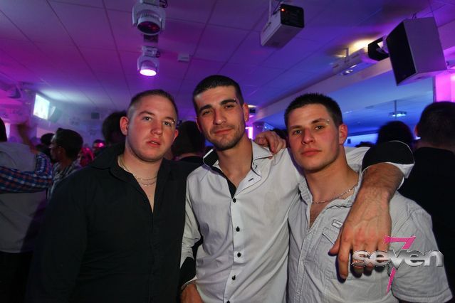 Cliquer pour voir l'image en taille réelle