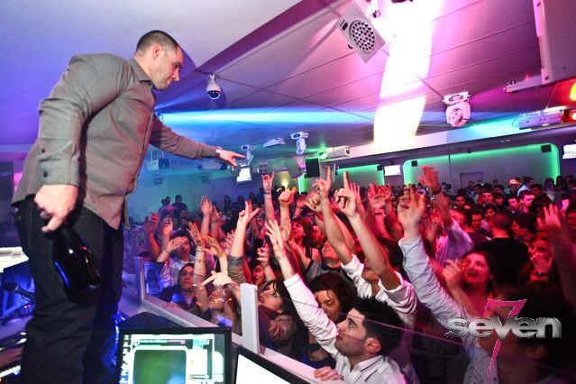 Cliquer pour voir l'image en taille réelle