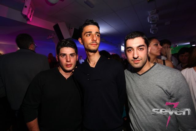 Cliquer pour voir l'image en taille réelle