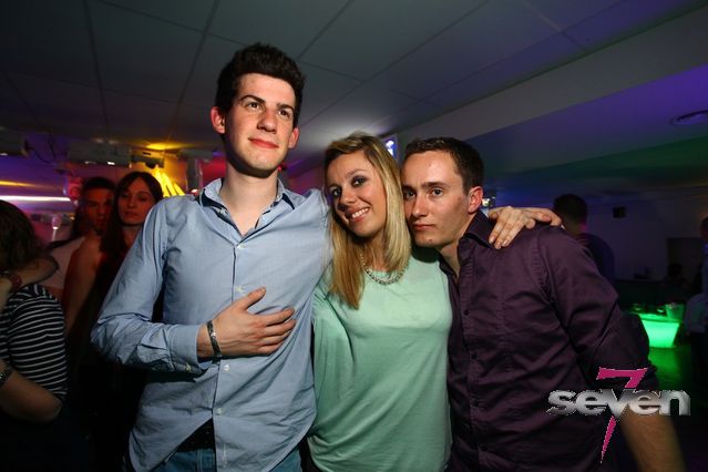 Cliquer pour voir l'image en taille réelle