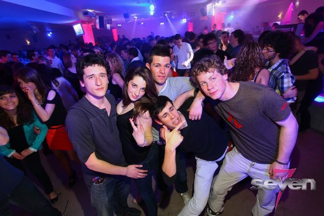 Cliquer pour voir l'image en taille réelle