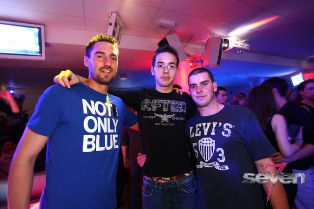 Cliquer pour voir l'image en taille réelle