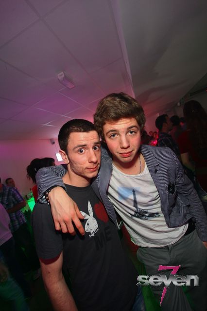 Cliquer pour voir l'image en taille réelle