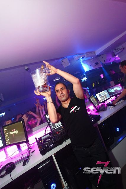 Cliquer pour voir l'image en taille réelle