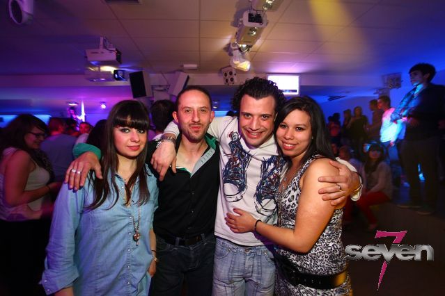 Cliquer pour voir l'image en taille réelle