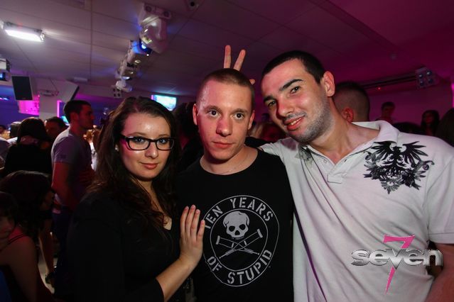 Cliquer pour voir l'image en taille réelle