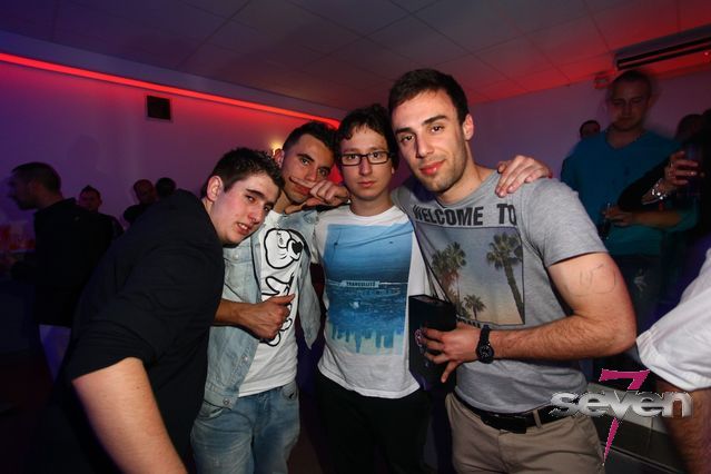 Cliquer pour voir l'image en taille réelle