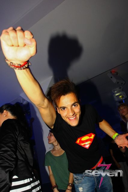 Cliquer pour voir l'image en taille réelle