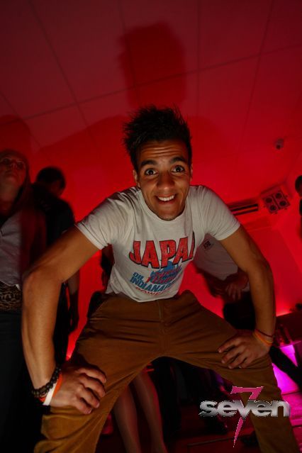 Cliquer pour voir l'image en taille réelle