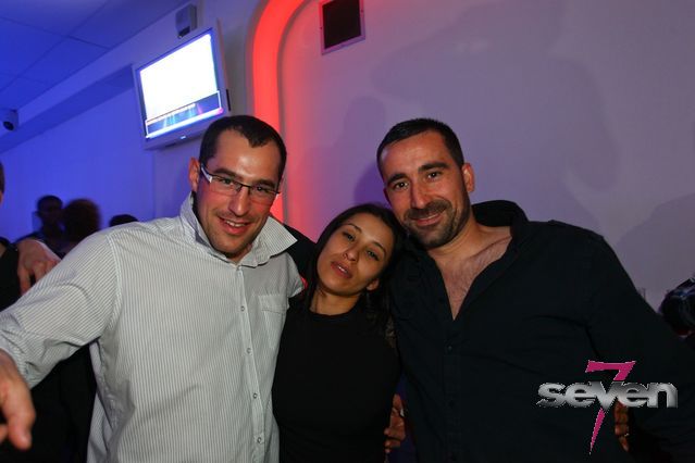 Cliquer pour voir l'image en taille réelle