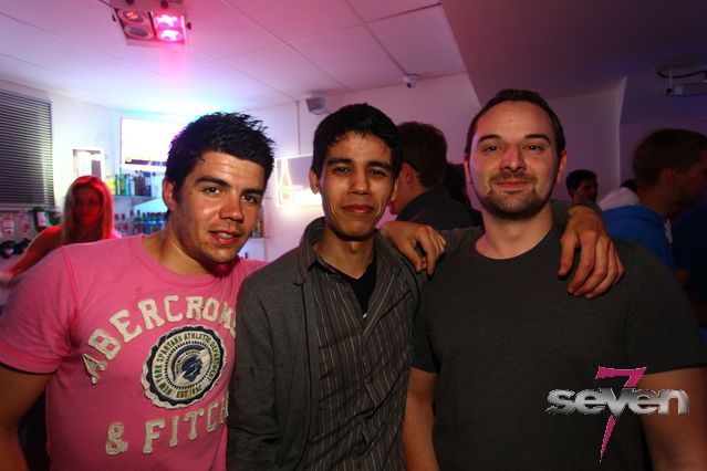 Cliquer pour voir l'image en taille réelle