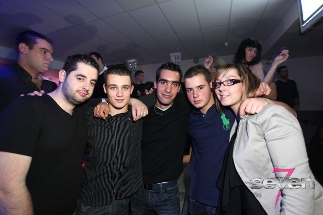 Cliquer pour voir l'image en taille réelle