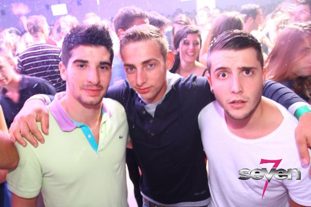 Cliquer pour voir l'image en taille réelle