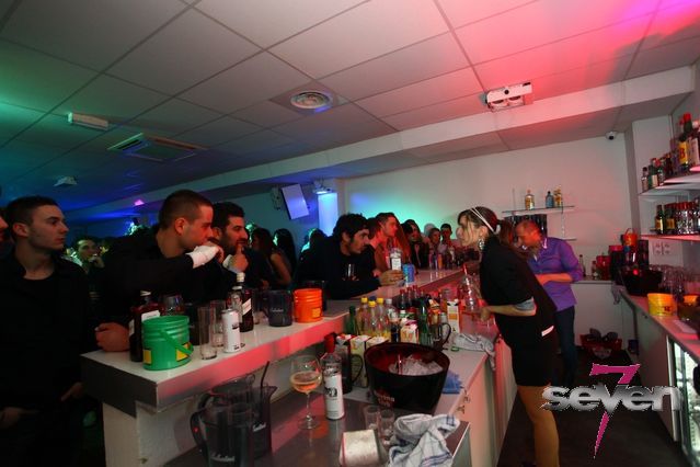 Cliquer pour voir l'image en taille réelle