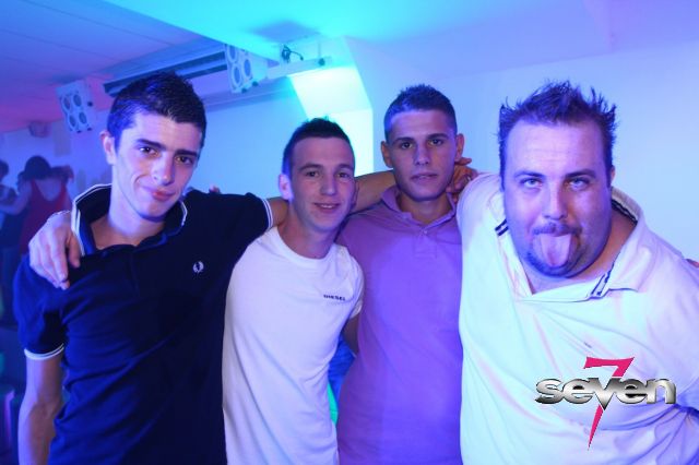 Cliquer pour voir l'image en taille réelle